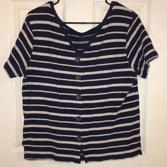 DETAILED BACK BLOUSE - Picture 6 of 6